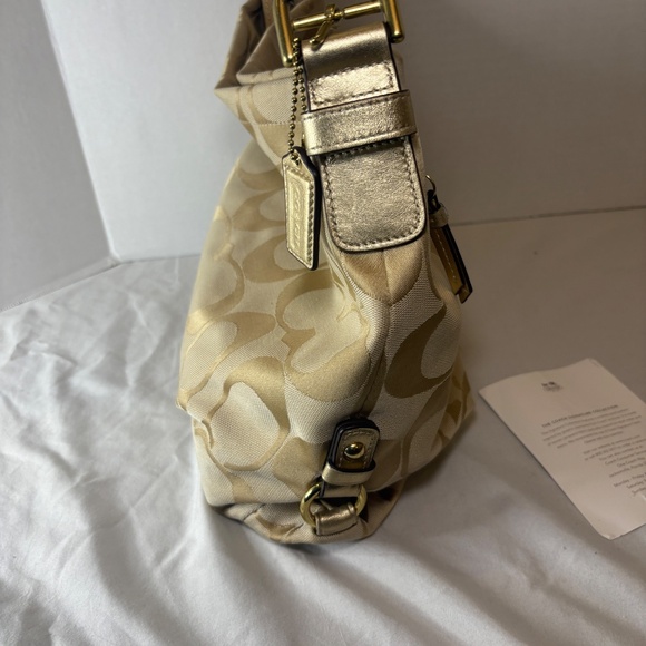 Vtg Coach 24CM Soho Signature Duffle/Shoulder Bag F15067 Tan/Pink/Gold/Metallic - Picture 6 of 12